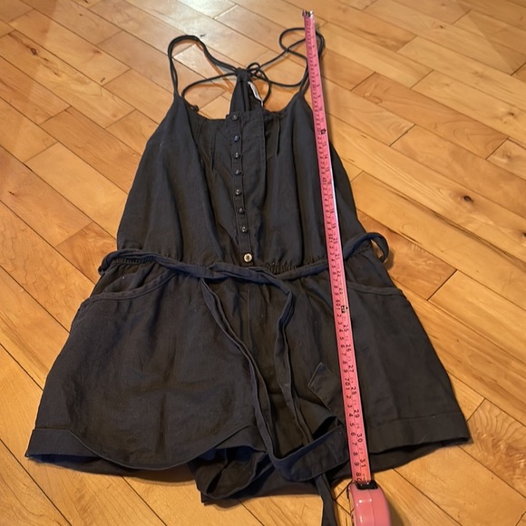 American Eagle Romper - Picture 2 of 7